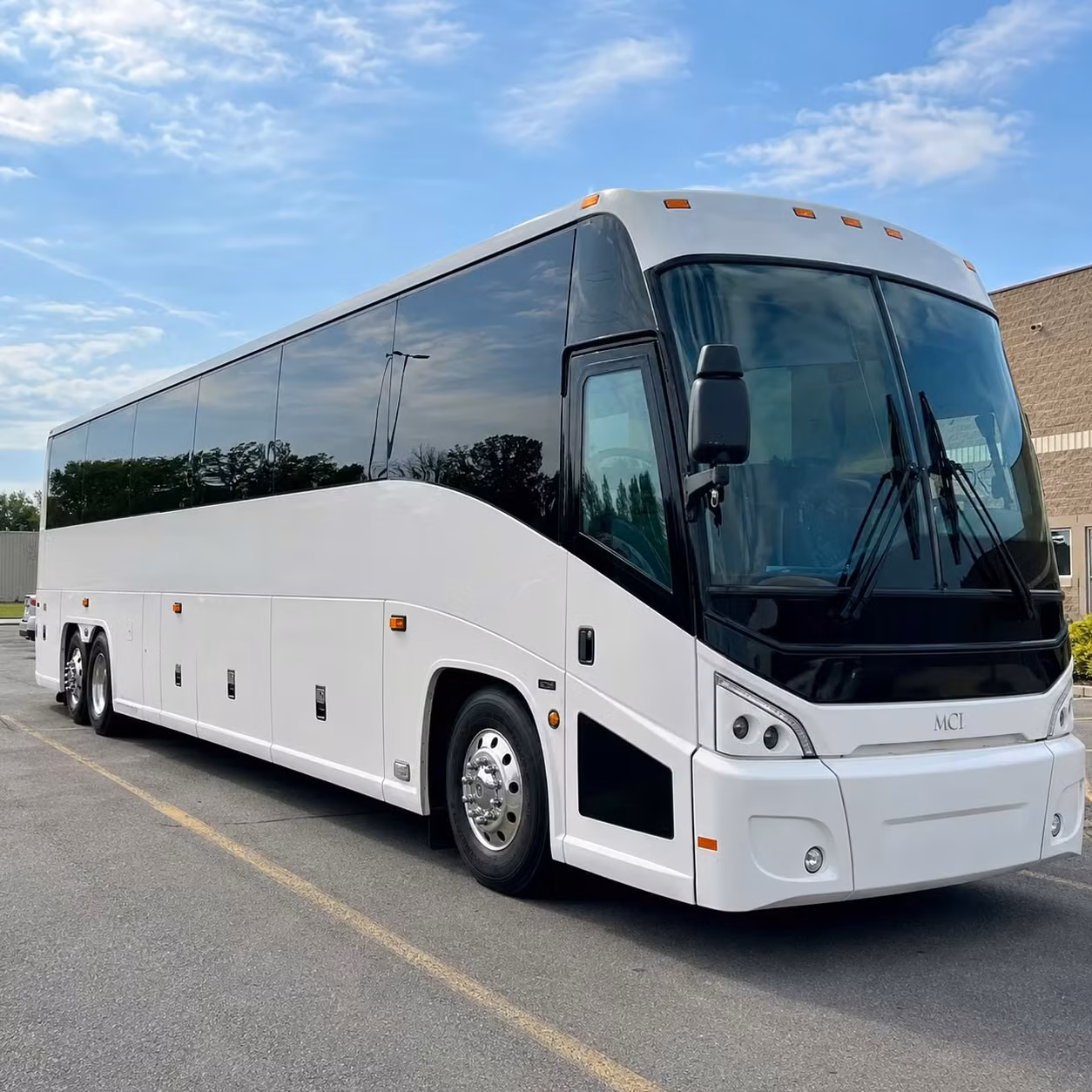 from rialto to nos events center concert buses that keep the energy going