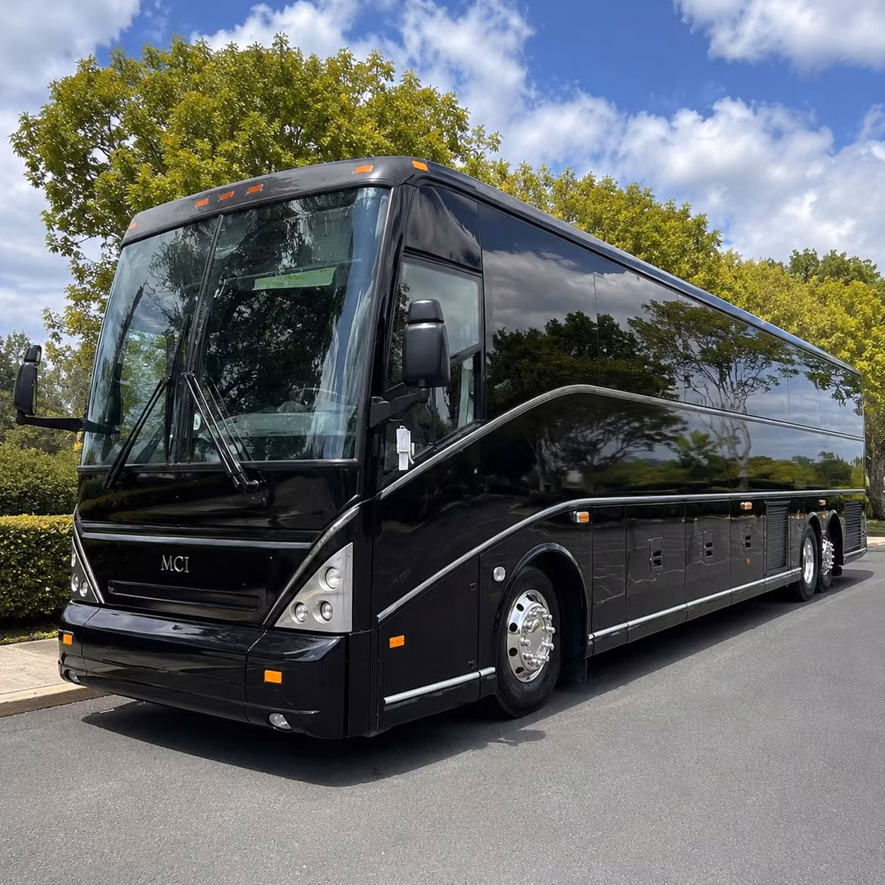 school and university groups in rialto rely on long distance charter buses for academic travel